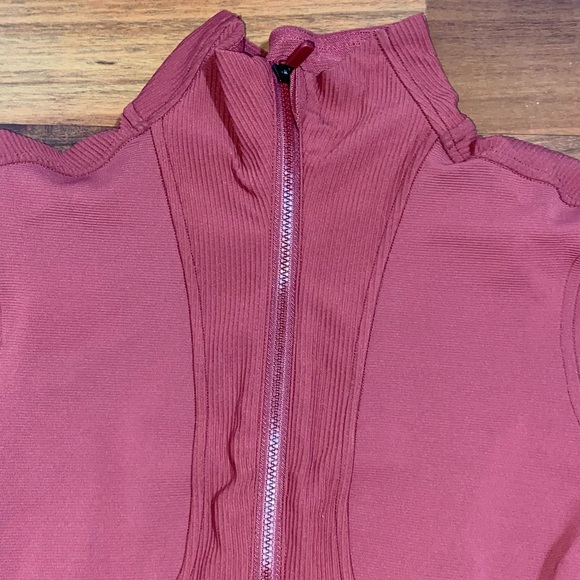 🍋lululemon🍋 Take It In Stride Half Zip Top - Picture 9 of 9